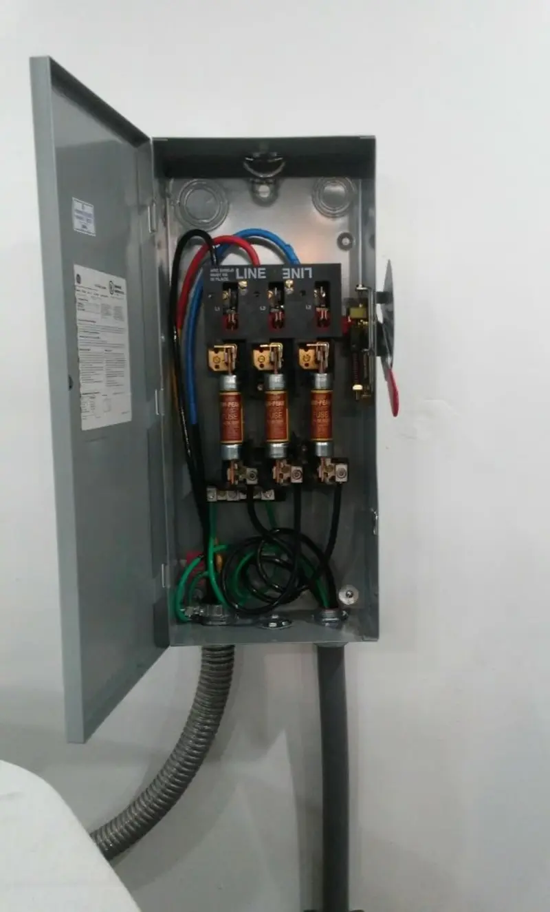 Three-phase disconnect switch installed for Electrical Wiring & Rewiring in The Dalles